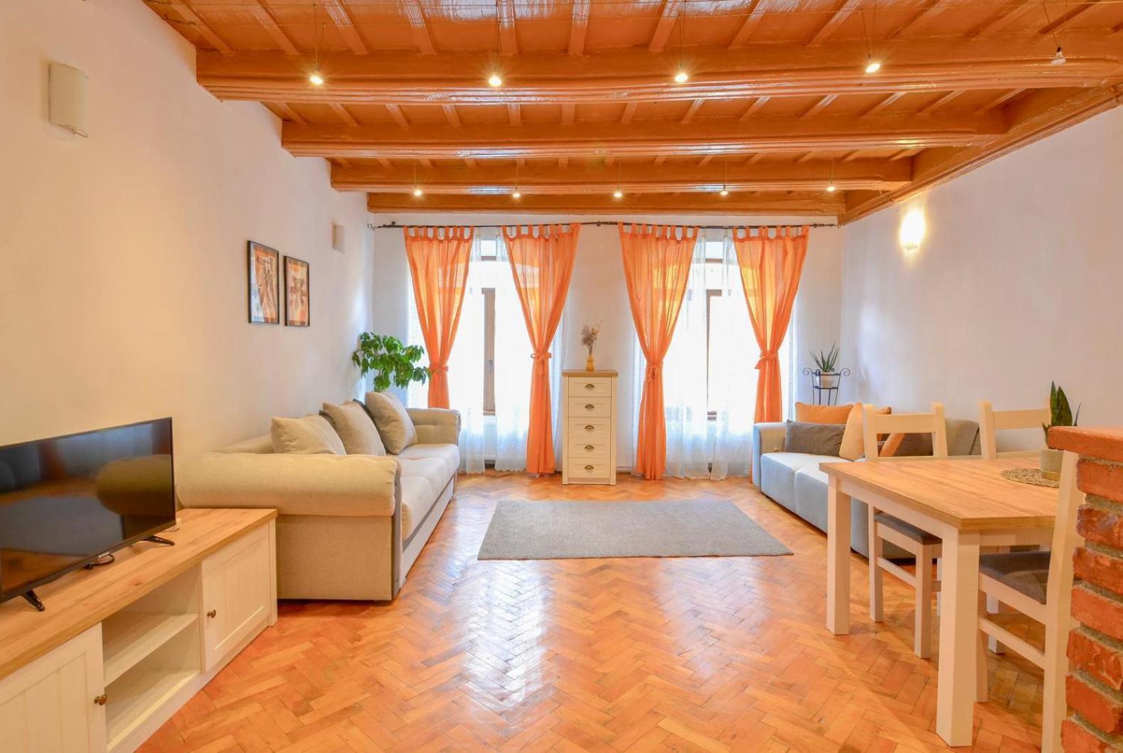 Charming Apartment - Heart Of Brasov Poarta Schei Buitenkant foto