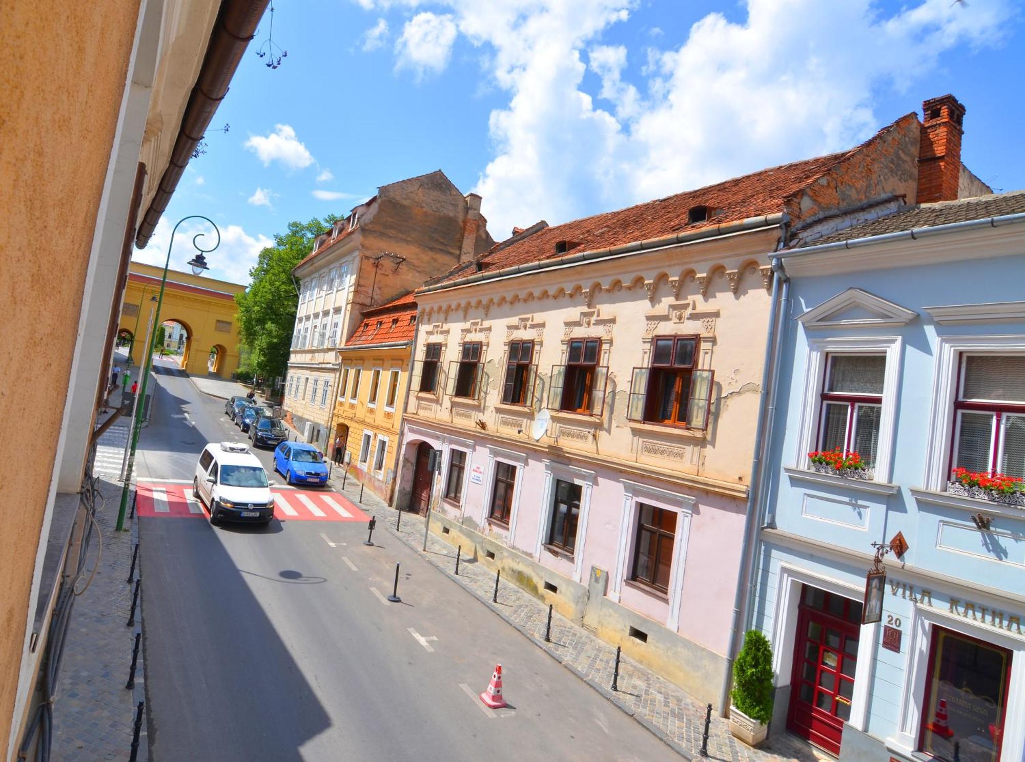 Charming Apartment - Heart Of Brasov Poarta Schei Buitenkant foto