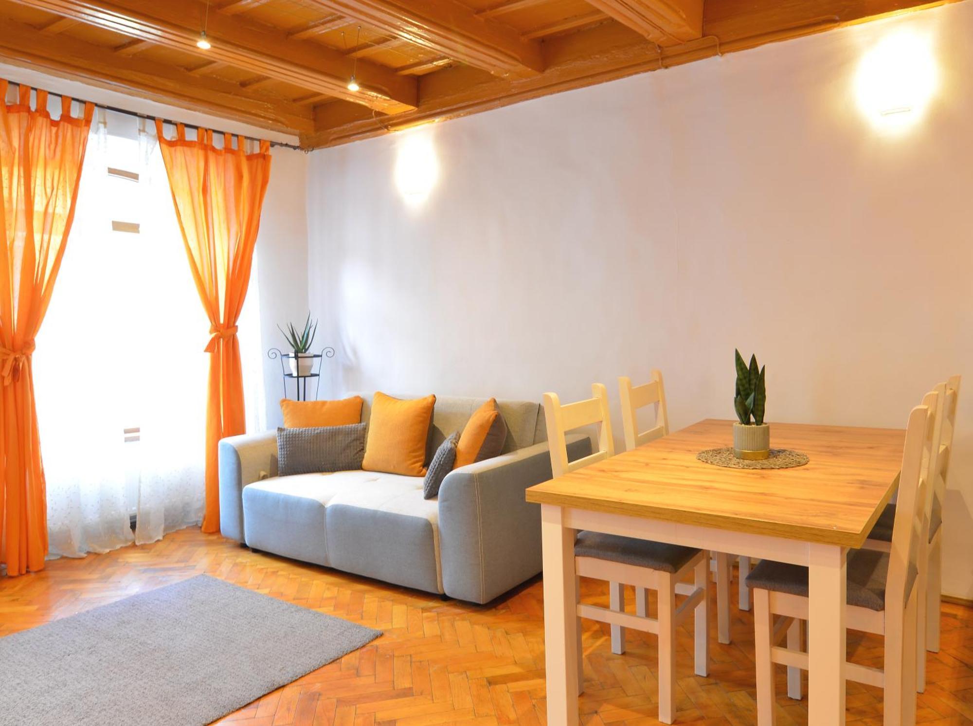 Charming Apartment - Heart Of Brasov Poarta Schei Buitenkant foto